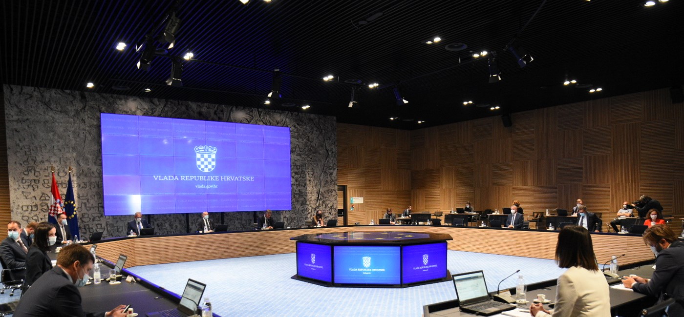 Epidemiološke mjere za škole bit će manje striktne nego prije, vodeći računa o zaštiti mladih generacija